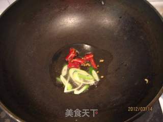 黄豆芽炒粉的做法步骤:4