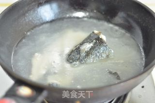 涮菜喝汤二不误----生滚鱼片火锅的做法步骤：5