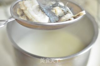 涮菜喝汤二不误----生滚鱼片火锅的做法步骤：8