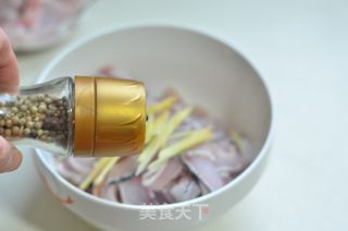 涮菜喝汤二不误----生滚鱼片火锅的做法步骤：10