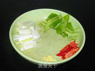 干煸尖椒肥肠的做法步骤:8