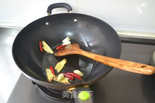 冬季御寒菜-【茶树菇烧排骨】的做法步骤：3