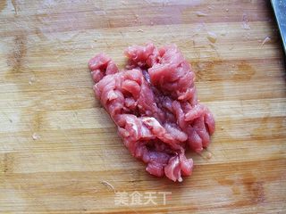 番茄皮蛋粉丝汤的做法步骤:2