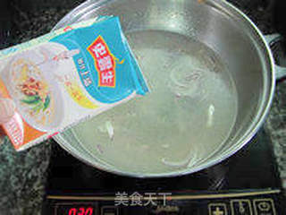 【葱油咖喱火锅】--- 越煮越香浓的做法步骤:5