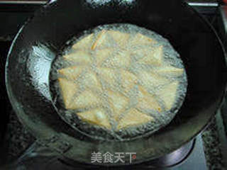 【葱油咖喱火锅】--- 越煮越香浓的做法步骤:8