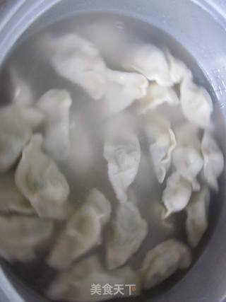 虾仁韭菜饺的做法步骤:16