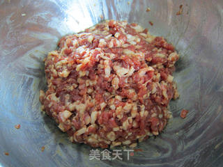 生煎弯梳饺的做法步骤:2