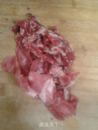 孜然青椒炒牛肉的做法步骤:2