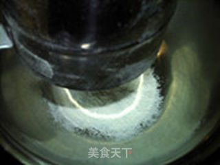 火腿肠批萨蛋糕的做法步骤:3