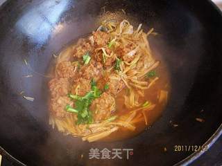 红烧猪肉丸子的做法步骤:9