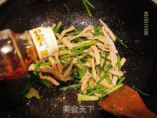 香菜炒肉丝的做法步骤:10