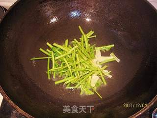 香菜炒肉丝的做法步骤:6