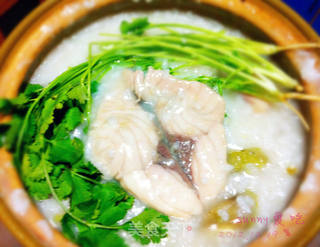 末日脆肉皖鱼片鱼腩广式煲粥的做法步骤:5