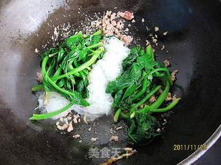 菠菜肉末炒粉丝的做法步骤:6