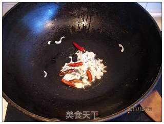 冻豆腐炖蟹味菇的做法步骤:4