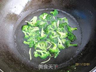皮蛋蓝花汤的做法步骤:5