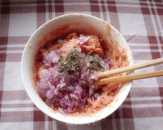 香酥肉卷的做法步骤:7
