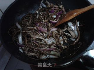 茶树菇炒牛肉的做法步骤:11
