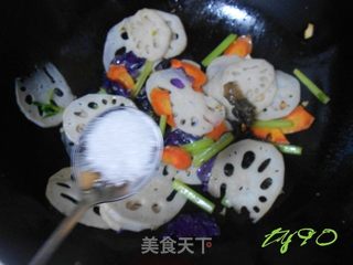 缤纷一盘【清炒藕片】的做法步骤:11