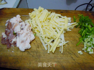 彩色肉笋丝的做法步骤:2