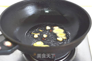 汤浓肉香的火锅更好吃-----猪排火锅的做法步骤:2