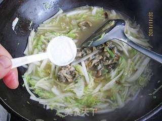 白菜炖裙边的做法步骤:6