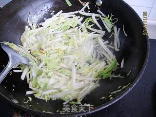 白菜炖裙边的做法步骤:4