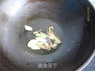 白菜炖裙边的做法步骤:2