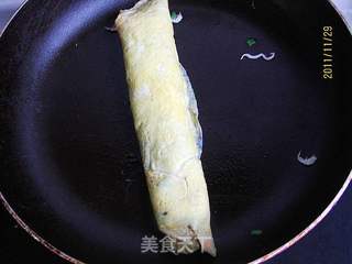 韭菜虾皮蛋卷的做法步骤:7