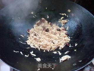补钙家常小菜——芹菜炒虾皮的做法步骤:6