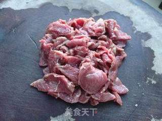 鲜上加鲜——滑蛋牛肉的做法步骤：1