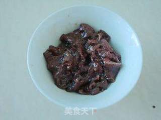 鲜上加鲜——滑蛋牛肉的做法步骤:2