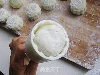 紫薯冰皮月饼的做法步骤:14