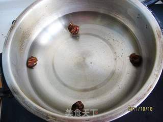 罗汉果银耳羹的做法步骤:3