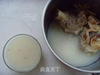 【食尚擂台火锅赛区】:醇香无比---沙嗲火锅的做法步骤:4