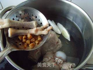 【食尚擂台火锅赛区】:醇香无比---沙嗲火锅的做法步骤:2