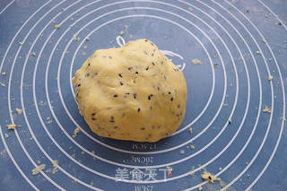 黑芝麻油酥饼干的做法步骤:6