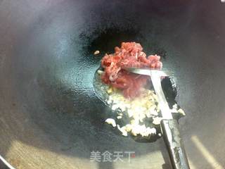 莴笋炒驴肉片的做法步骤:2
