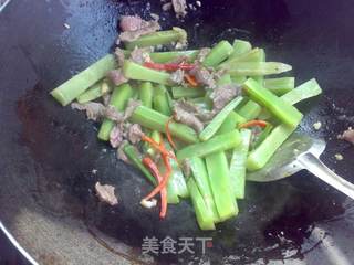 莴笋炒驴肉片的做法步骤:6