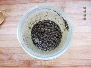 黑芝麻红糖薄饼的做法步骤:2