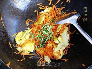胡萝卜炒鸡蛋的做法步骤:9