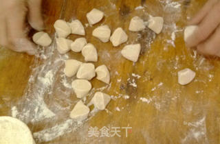 冬至吃鲅鱼水饺的做法步骤:11