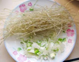 试做粤式东北菜---白菜粉条炖鸡的做法步骤:2