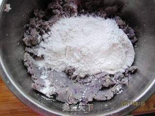 紫薯糯米饼的做法步骤:2
