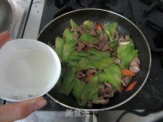 苦瓜炒牛肉的做法步骤:7