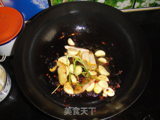 蒜瓣鱼火锅的做法步骤:5