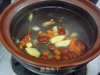 月子鸡的做法步骤:5