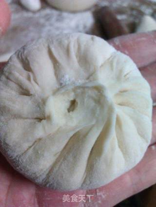 香菇油渣青菜包的做法步骤:5