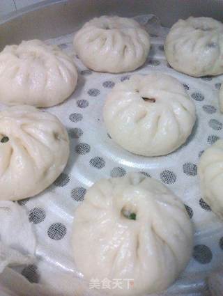 香菇油渣青菜包的做法步骤:6