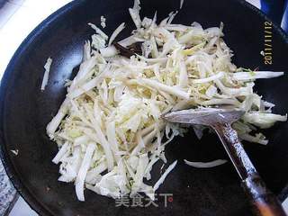 河豚肉炒白菜的做法步骤:5